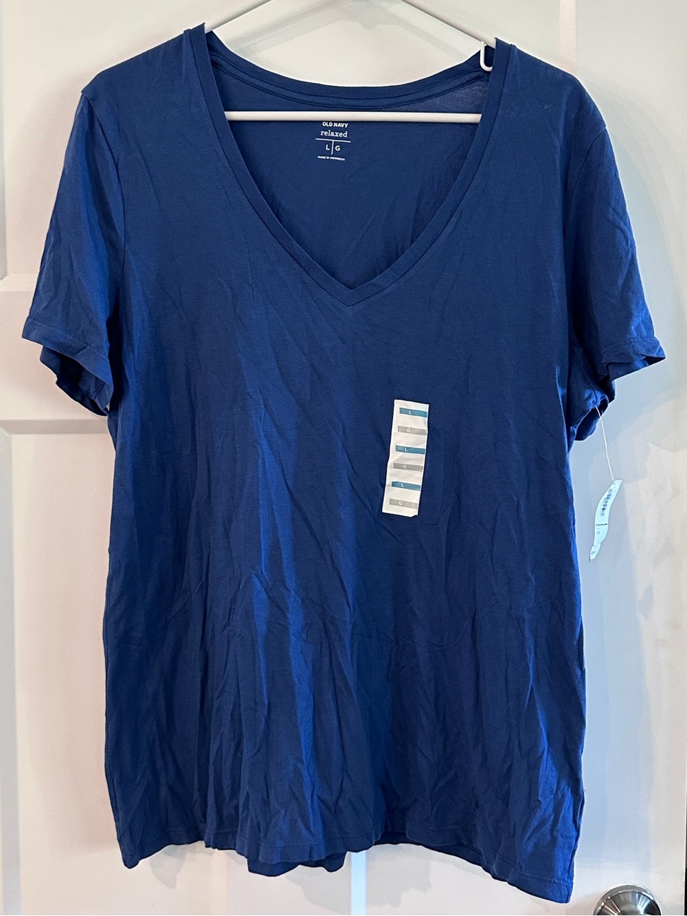 Old Navy Blue V-neck relaxed fit t-shirt women’s L large nwt